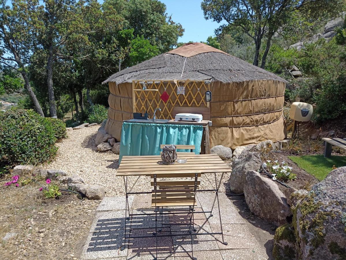 La Cera Farm Camping B&B 산타테레사의갈루라 외부 사진